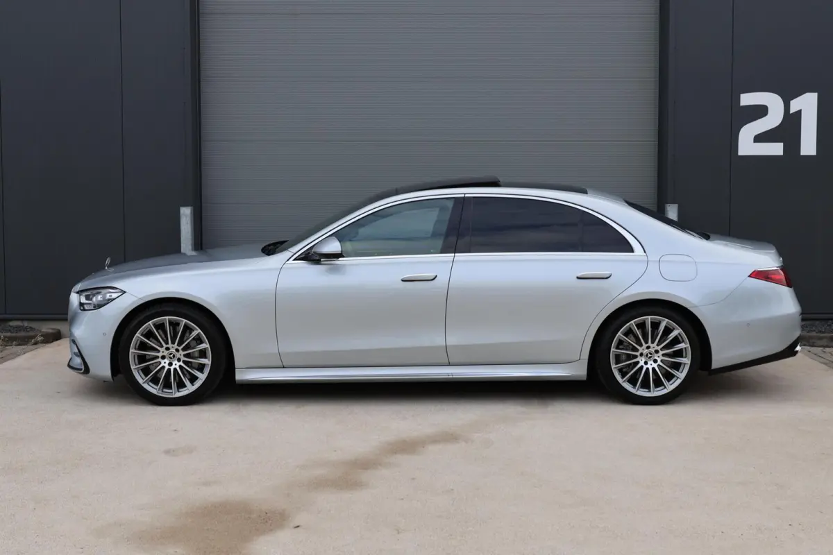 580 e 4MATIC Lang AMG Line / Exclusiefpakket / Chauffeurpakket / Airmatic / Burmester 3D Audio / Panoramadak / Massagestoelen met ventilatie/verwarming