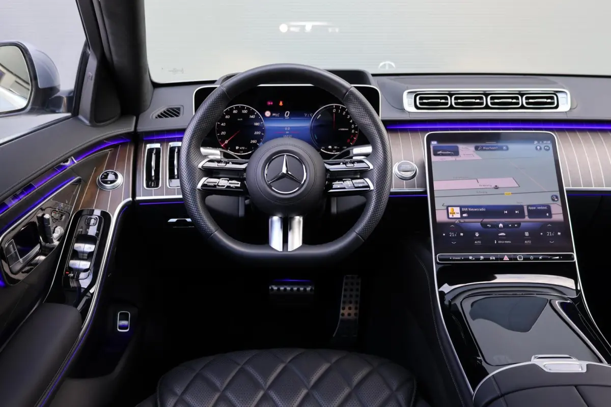580 e 4MATIC Lang AMG Line / Exclusiefpakket / Chauffeurpakket / Airmatic / Burmester 3D Audio / Panoramadak / Massagestoelen met ventilatie/verwarming