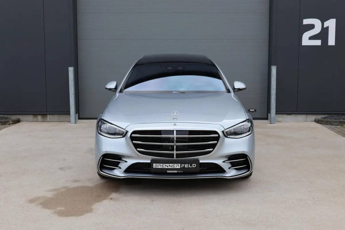 580 e 4MATIC Lang AMG Line / Exclusiefpakket / Chauffeurpakket / Airmatic / Burmester 3D Audio / Panoramadak / Massagestoelen met ventilatie/verwarming