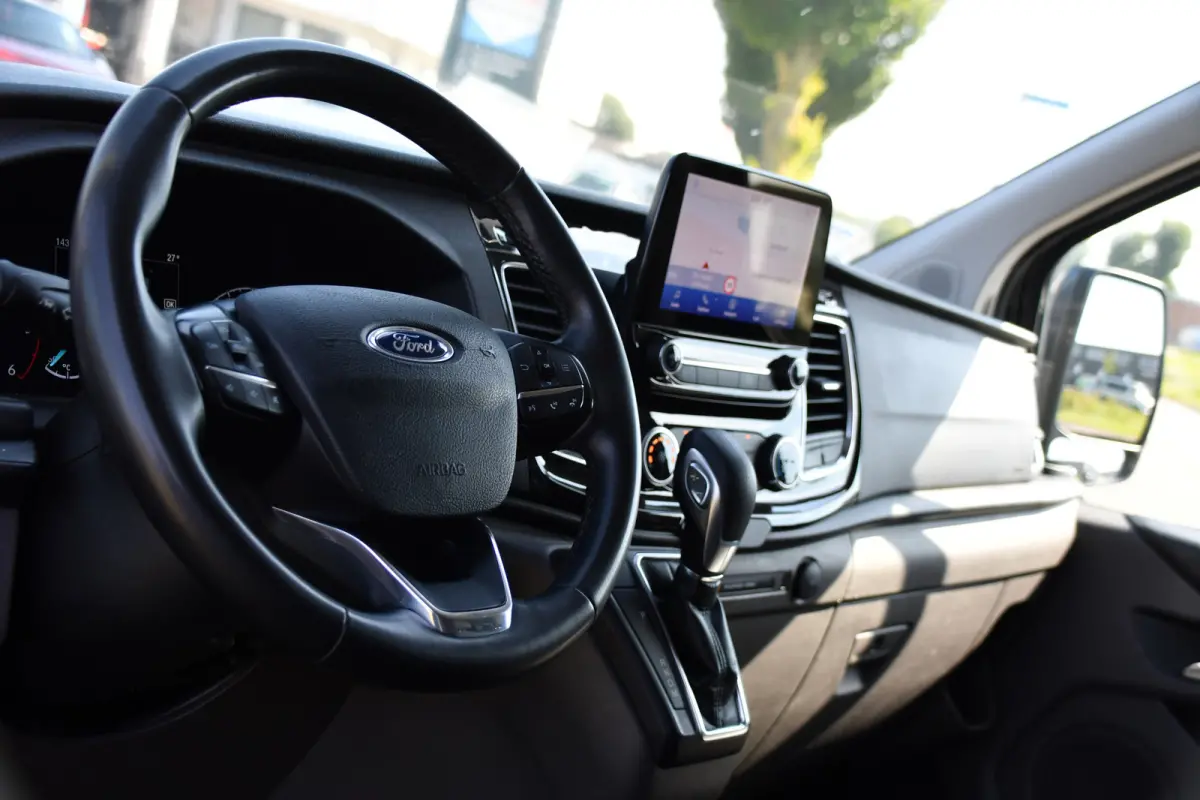 300 2.0 TDCI L1H1 Limited DC PB Edition Camera, Cruise, Carplay, LED, Leder, 2 x Schuifdeur, Stoelverwarming, Sensoren, Automaat, Uniek!