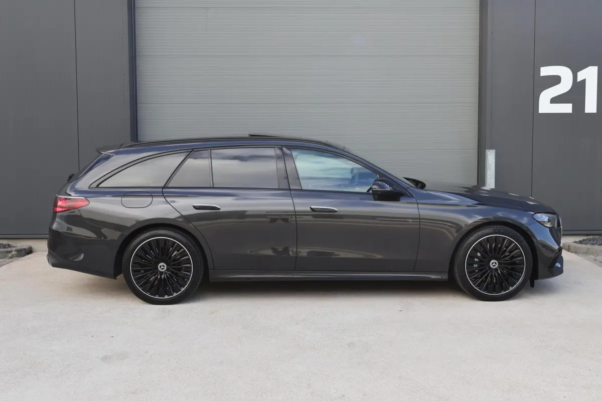 300 e AMG Line / Panoramadak / Memory Stoelen / Hyperscreen / Keyless-Go / Burmester 3D Surround