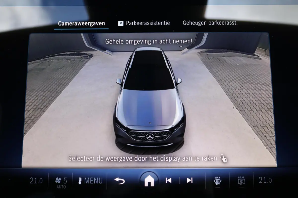 300 e AMG Line / Panoramadak / Memory Stoelen / Hyperscreen / Keyless-Go / Burmester 3D Surround