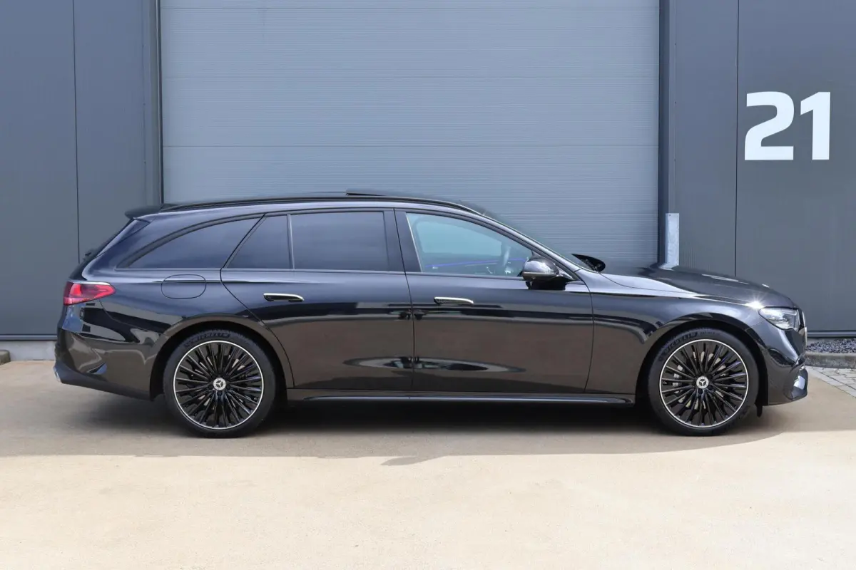 300 e AMG Line / Panoramadak / Memory Stoelen / Hyperscreen / Keyless-Go / Burmester 3D Surround