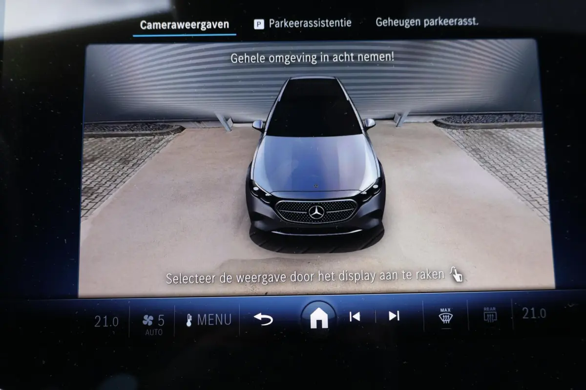 300 e AMG Line / Panoramadak / Memory Stoelen / Hyperscreen / Keyless-Go / Burmester 3D Surround