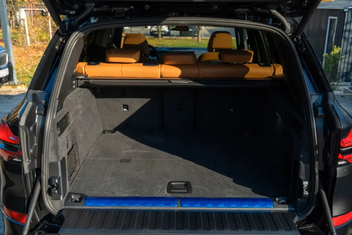 xDrive50e M-SPORT Pro ** LED, COGNAC LEDER, NAVI+, PANO, DR.ASS+, TREKH, 22-invh LMV, LUCHT ** Ex BMW - UNFALLFREI ** ** INFORMEER OOK NAAR ONZE AANTREKKELIJKE FINANCIAL-LEASE TARIEVEN **