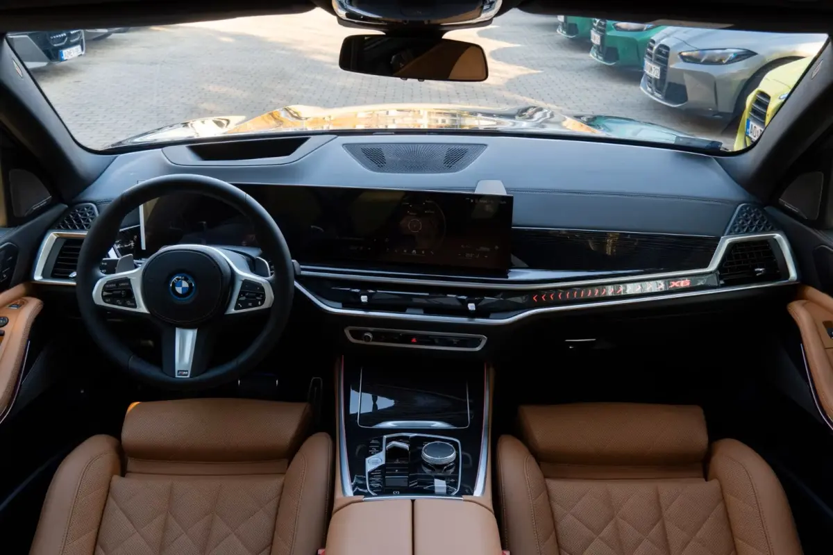 xDrive50e M-SPORT Pro ** LED, COGNAC LEDER, NAVI+, PANO, DR.ASS+, TREKH, 22-invh LMV, LUCHT ** Ex BMW - UNFALLFREI ** ** INFORMEER OOK NAAR ONZE AANTREKKELIJKE FINANCIAL-LEASE TARIEVEN **