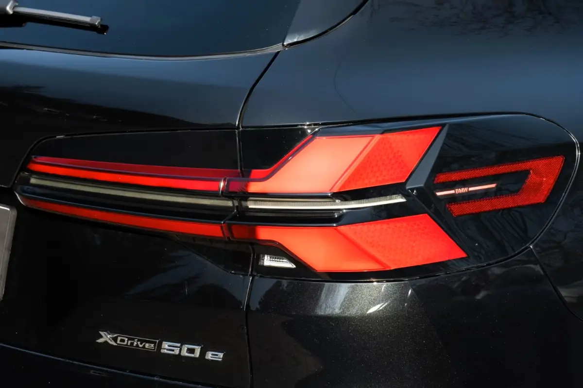 xDrive50e M-SPORT Pro ** LED, COGNAC LEDER, NAVI+, PANO, DR.ASS+, TREKH, 22-invh LMV, LUCHT ** Ex BMW - UNFALLFREI ** ** INFORMEER OOK NAAR ONZE AANTREKKELIJKE FINANCIAL-LEASE TARIEVEN **