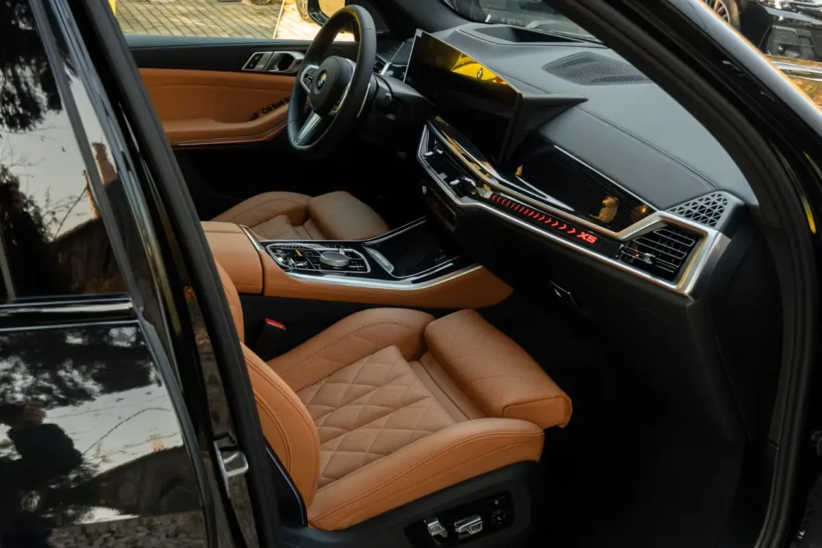 xDrive50e M-SPORT Pro ** LED, COGNAC LEDER, NAVI+, PANO, DR.ASS+, TREKH, 22-invh LMV, LUCHT ** Ex BMW - UNFALLFREI ** ** INFORMEER OOK NAAR ONZE AANTREKKELIJKE FINANCIAL-LEASE TARIEVEN **