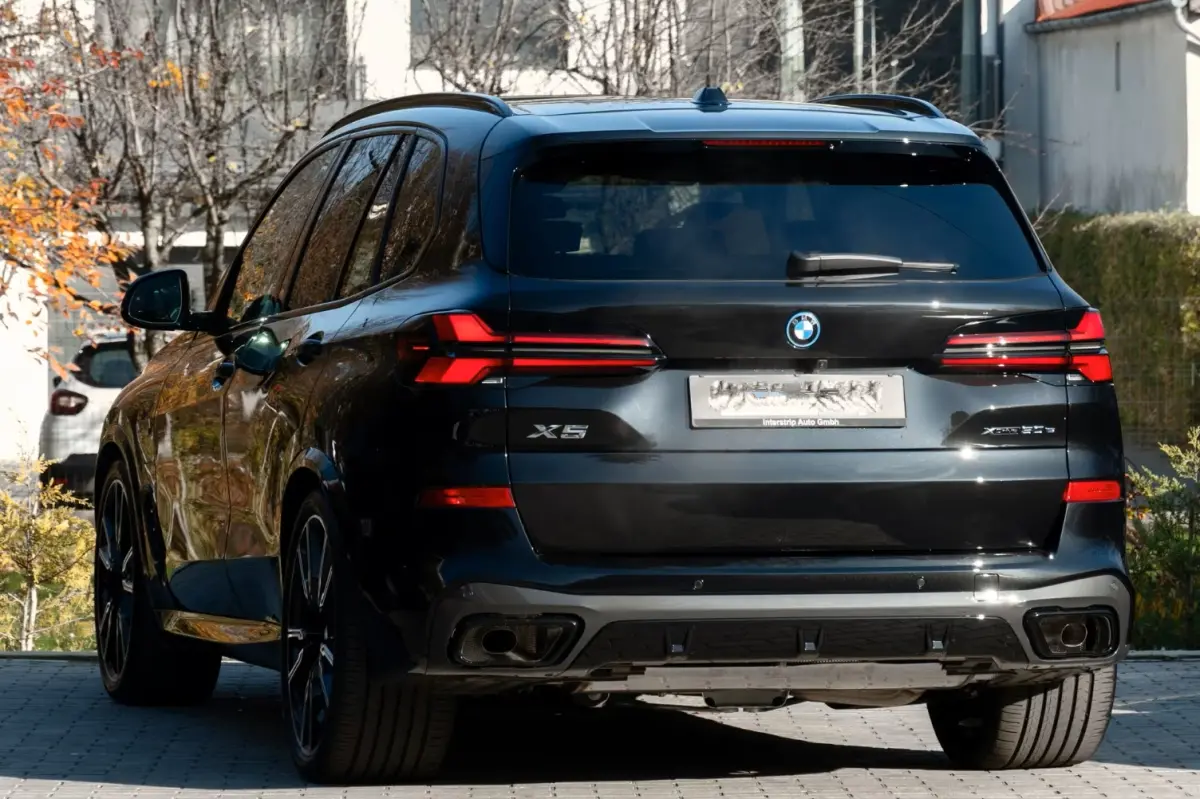xDrive50e M-SPORT Pro ** LED, COGNAC LEDER, NAVI+, PANO, DR.ASS+, TREKH, 22-invh LMV, LUCHT ** Ex BMW - UNFALLFREI ** ** INFORMEER OOK NAAR ONZE AANTREKKELIJKE FINANCIAL-LEASE TARIEVEN **