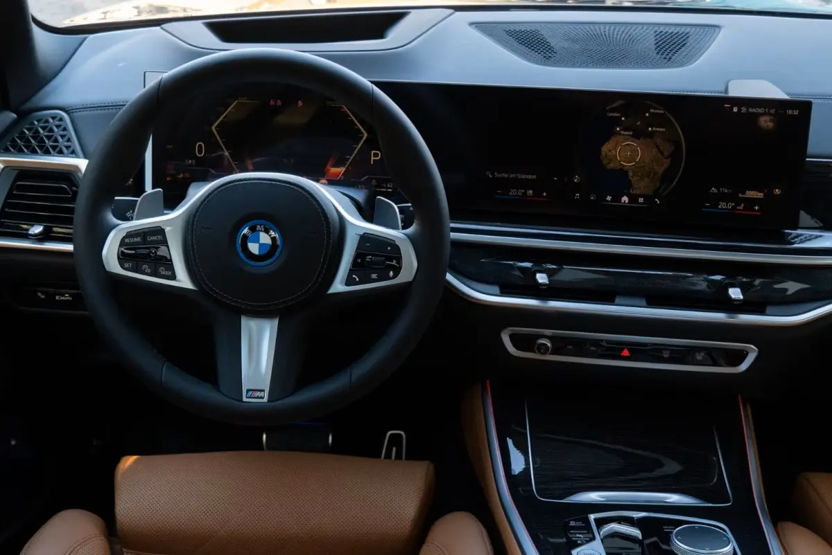 xDrive50e M-SPORT Pro ** LED, COGNAC LEDER, NAVI+, PANO, DR.ASS+, TREKH, 22-invh LMV, LUCHT ** Ex BMW - UNFALLFREI ** ** INFORMEER OOK NAAR ONZE AANTREKKELIJKE FINANCIAL-LEASE TARIEVEN **