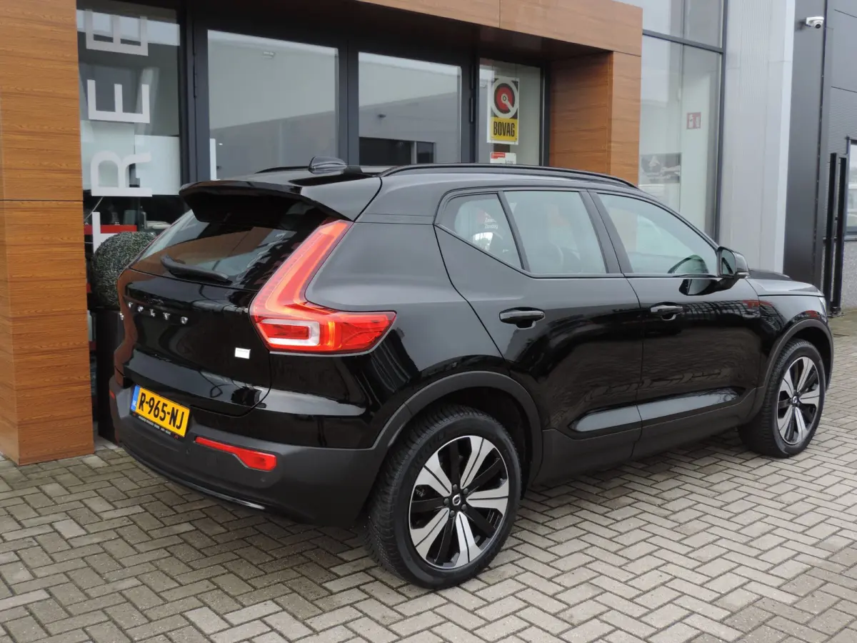 Core 70 kWh | SOH 92% | 1e Eig | NLauto | Stoel/stuurverw | Wegkl.th | Allseason | DAB | Camera | CarPlay