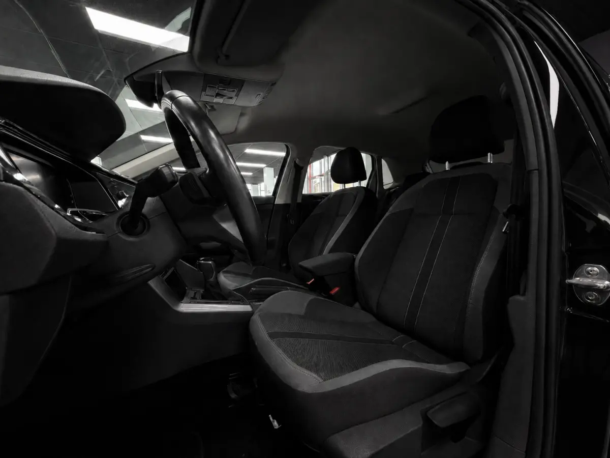 1.0 TSI | IQ-light | Clima | Carplay| Camera