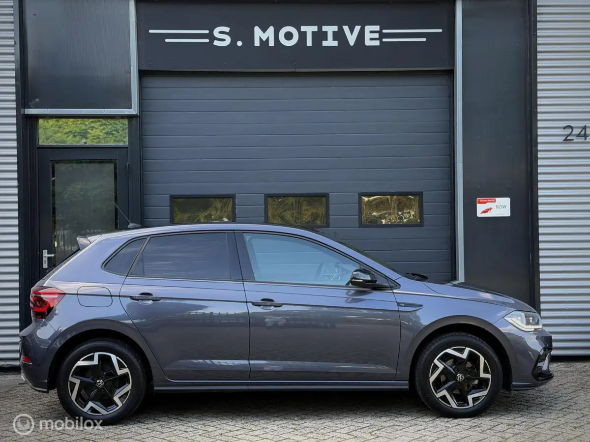 1.0 TSI R-Line. BTW, Camera, DSG, IQ, Clima, Stoelvwr, ACC,