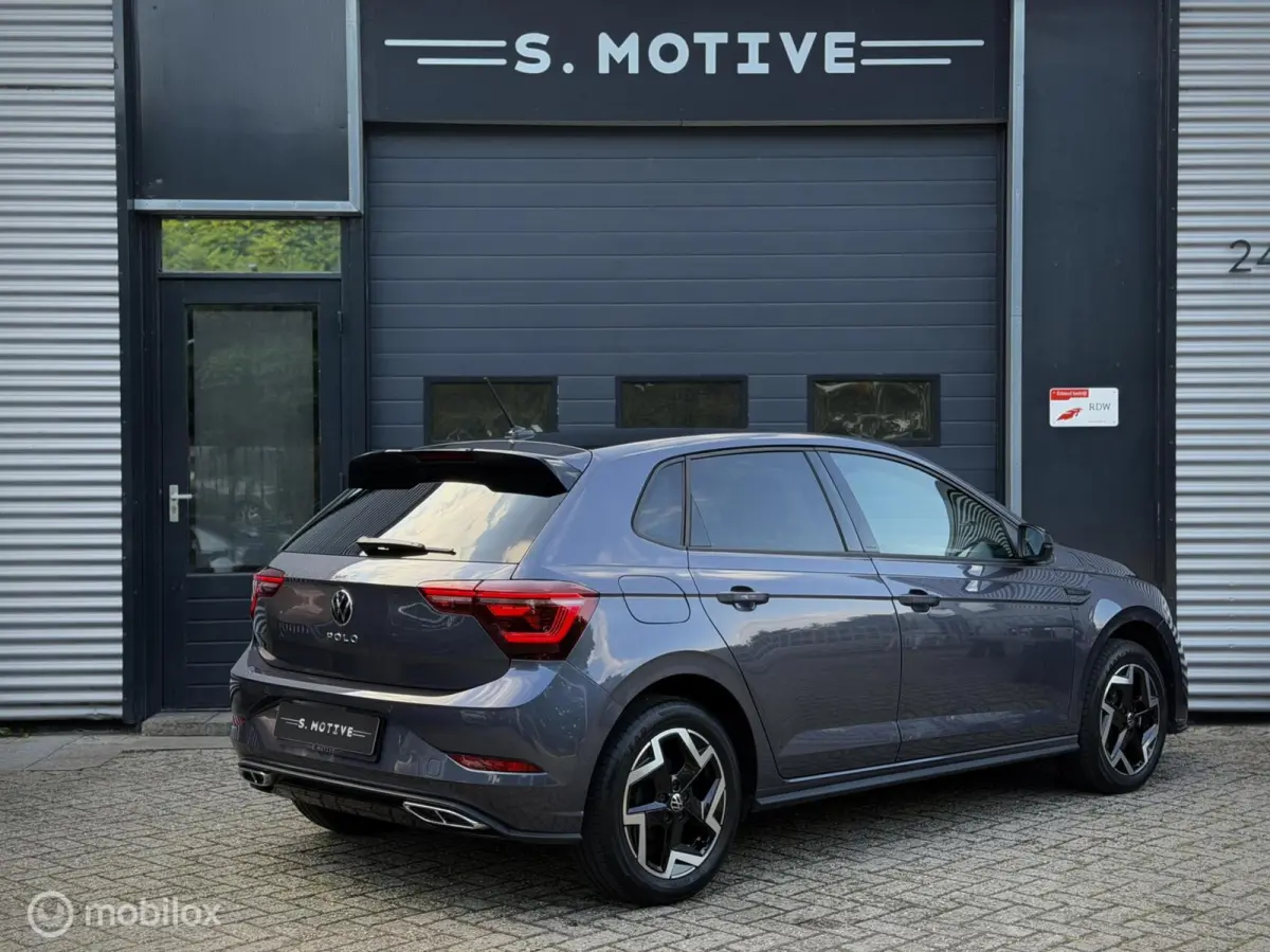 1.0 TSI R-Line. BTW, Camera, DSG, IQ, Clima, Stoelvwr, ACC,