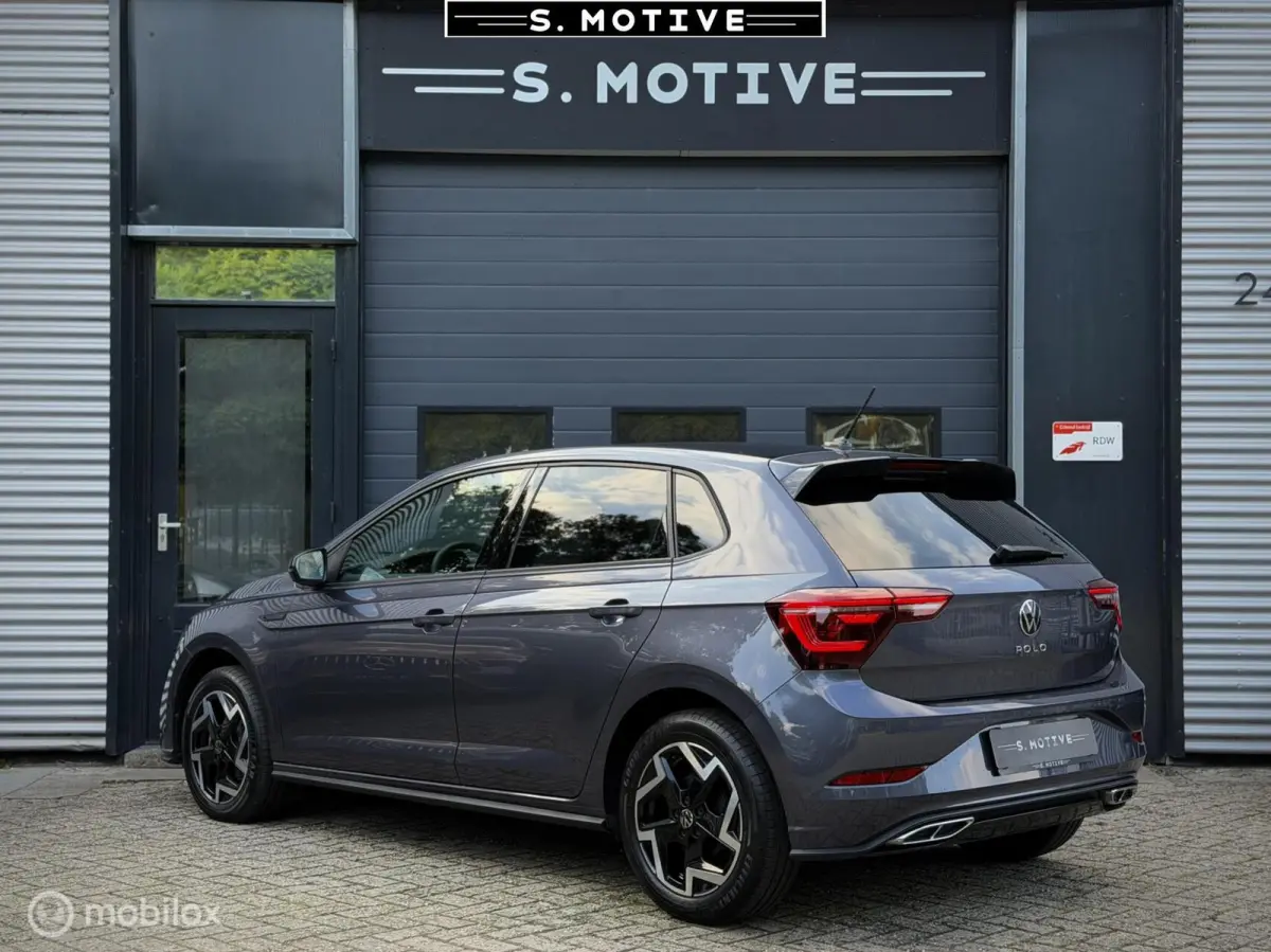 1.0 TSI R-Line. BTW, Camera, DSG, IQ, Clima, Stoelvwr, ACC,