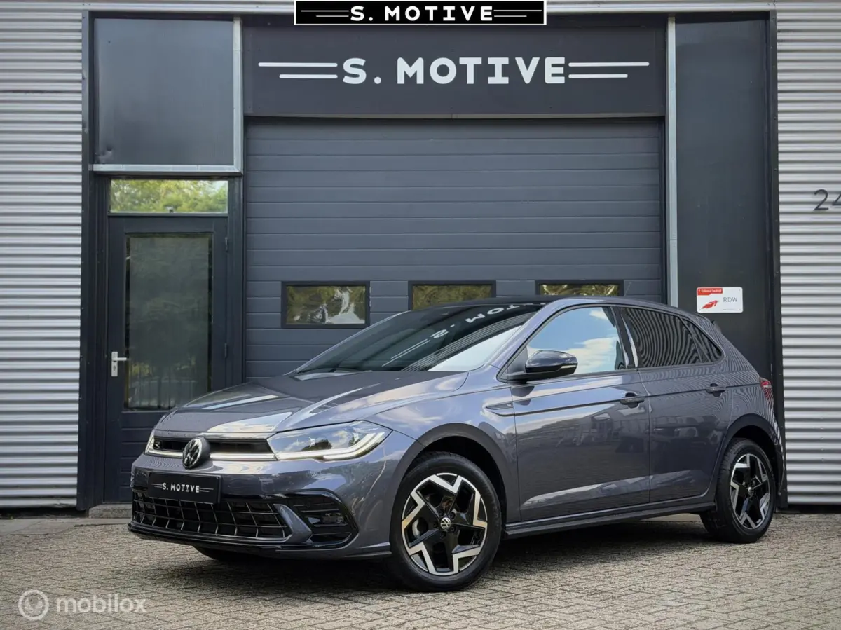 1.0 TSI R-Line. BTW, Camera, DSG, IQ, Clima, Stoelvwr, ACC,