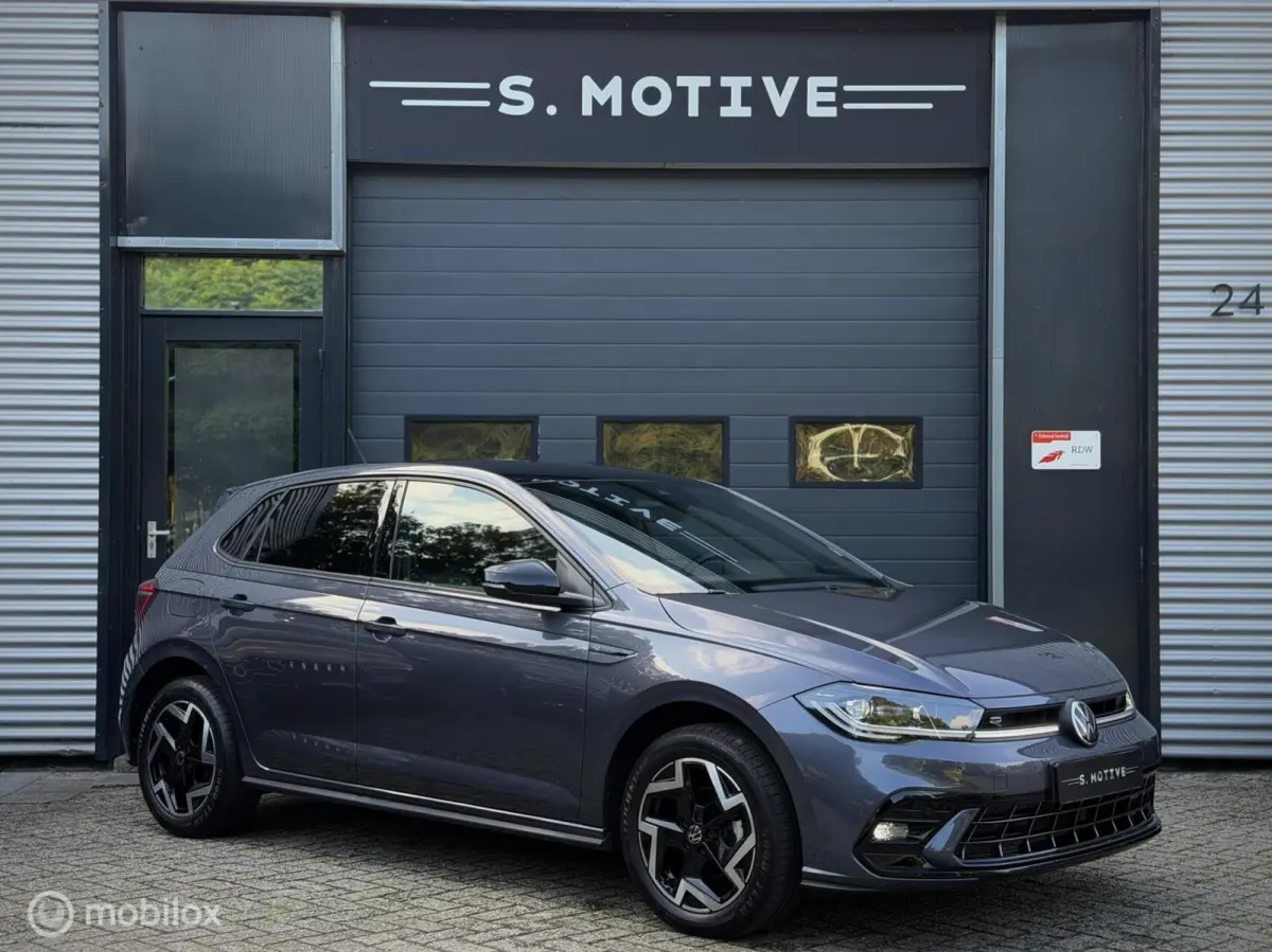 1.0 TSI R-Line. BTW, Camera, DSG, IQ, Clima, Stoelvwr, ACC,