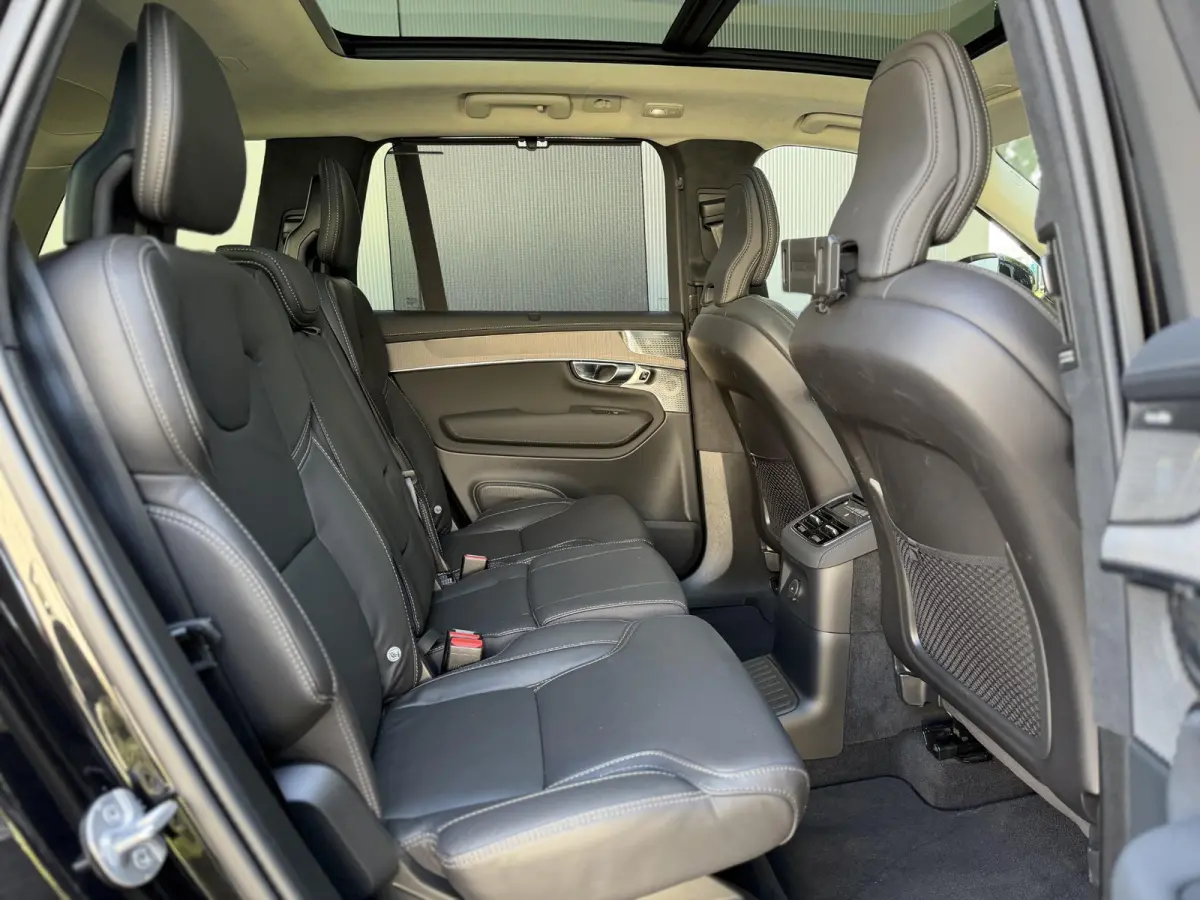 2.0 T8 Plug-in hybrid AWD Ultra Dark |Full Option|Pano|B&W|Massage/Ventilatie|Luchtvering|Trekhaak