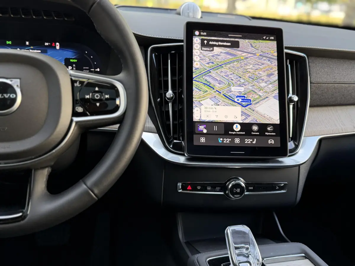 2.0 T8 Plug-in hybrid AWD Ultra Dark |Full Option|Pano|B&W|Massage/Ventilatie|Luchtvering|Trekhaak