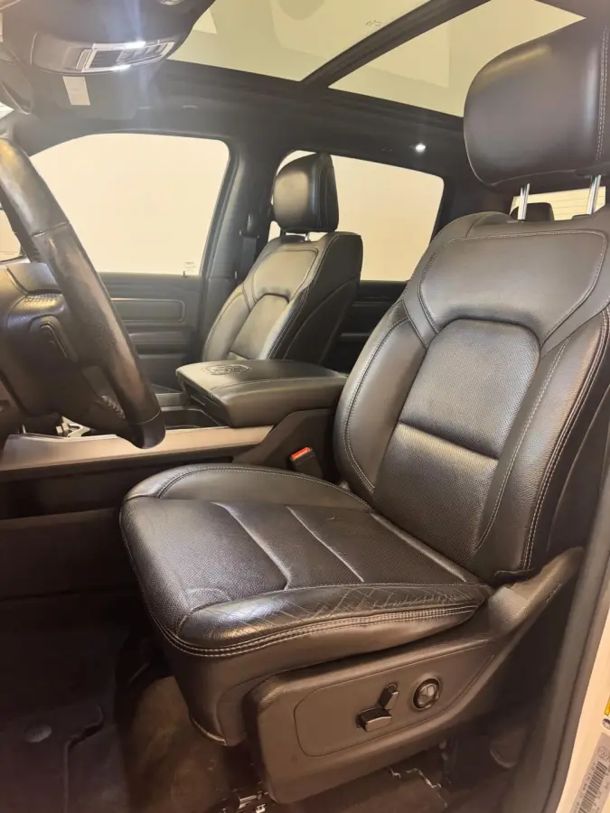 1500 5.7 V8 4x4 Crew Cab Sport , BOMVOLL , DEALER ONDERHOUDEN , INRUIL MOGELIJK