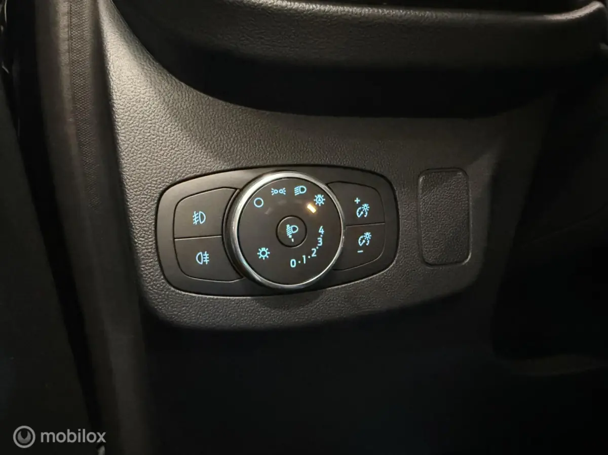 1.0 EcoBoost ST-Line LED|CARPLAY
