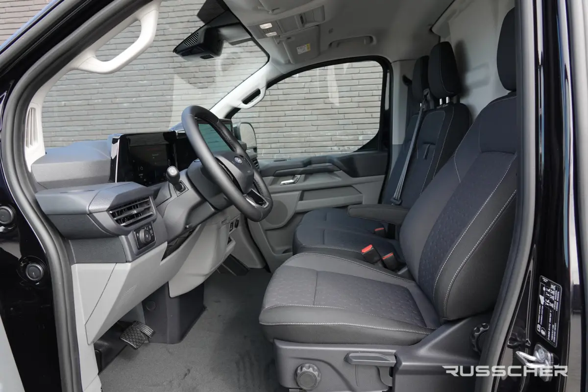 L2H1 2.5PHEV 233Pk Aut. | Limited | Plug-In Hybrid | 360° Camera | 2x Schuifdeur | Spoilerpack | 19'' | Agate Black