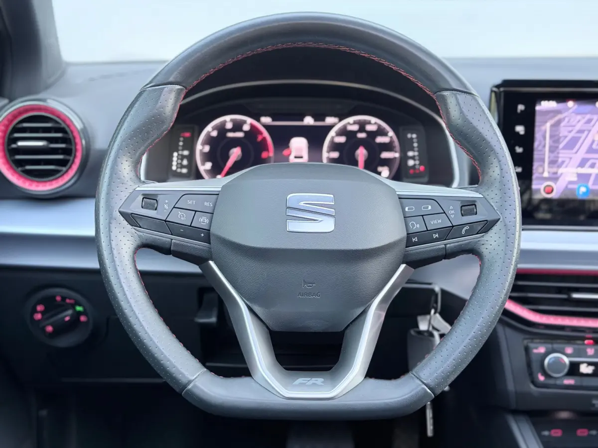 1.0 EcoTSI FR Pano/Camera/Xenon