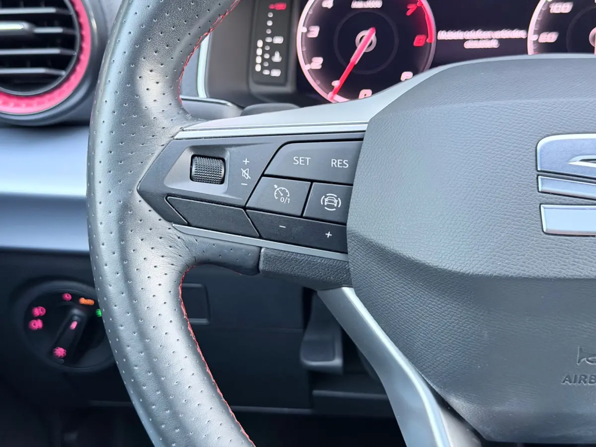 1.0 EcoTSI FR Pano/Camera/Xenon
