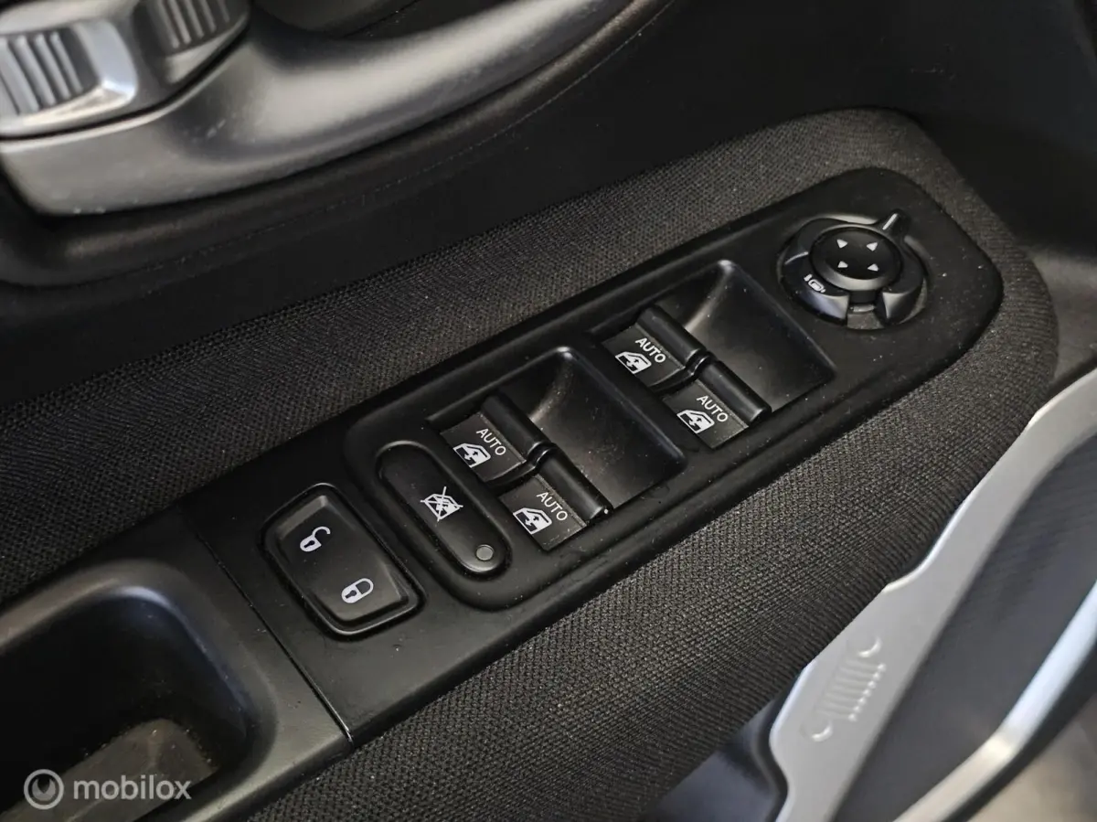1.0T Limited Keyless/PDC/Trekhaak
