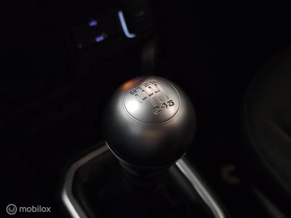 1.0T Limited Keyless/PDC/Trekhaak