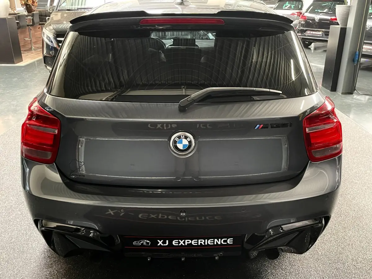 M135i xDrive 320 PK M-PERFORMANCE NAVI LEER CARPLAY