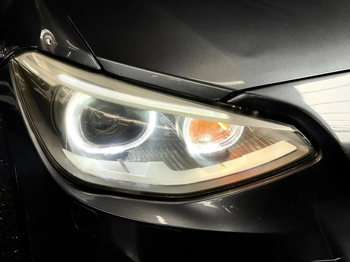M135i xDrive 320 PK M-PERFORMANCE NAVI LEER CARPLAY