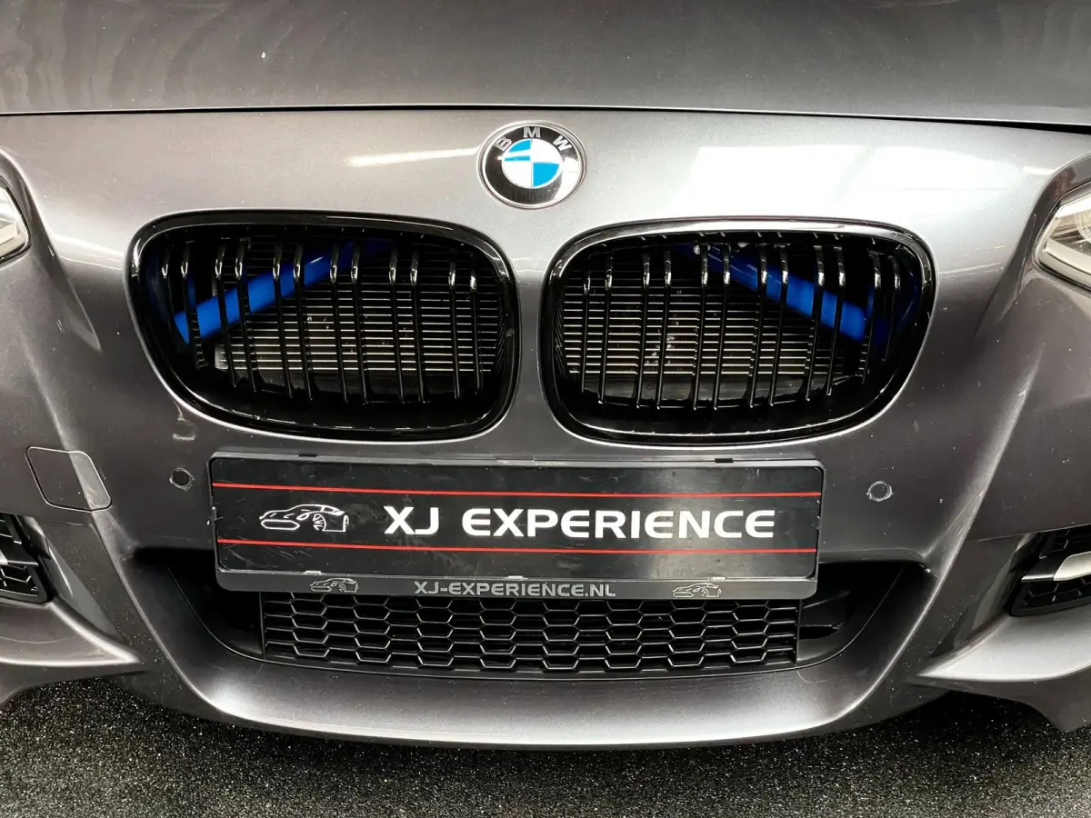 M135i xDrive 320 PK M-PERFORMANCE NAVI LEER CARPLAY
