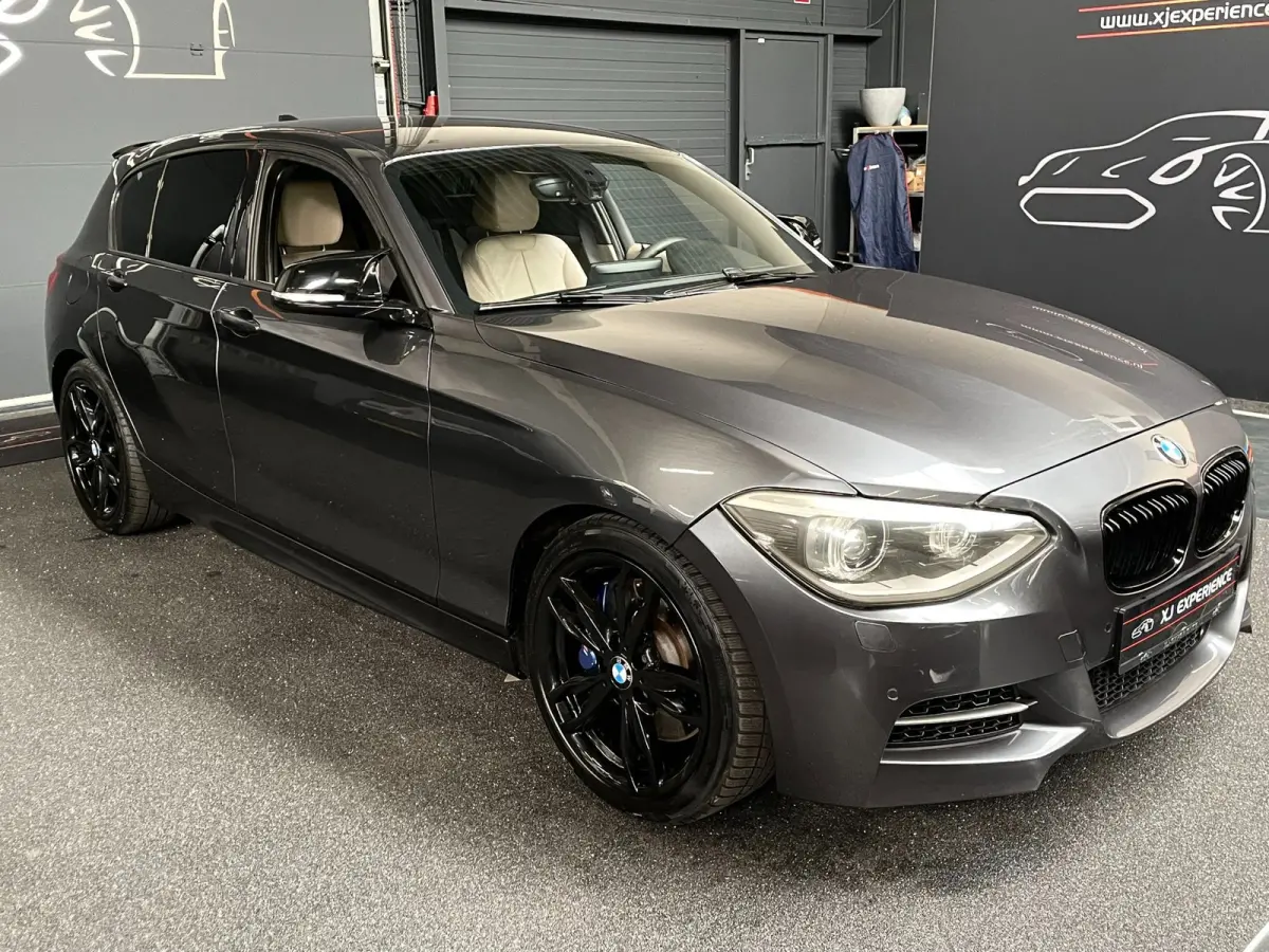 M135i xDrive 320 PK M-PERFORMANCE NAVI LEER CARPLAY