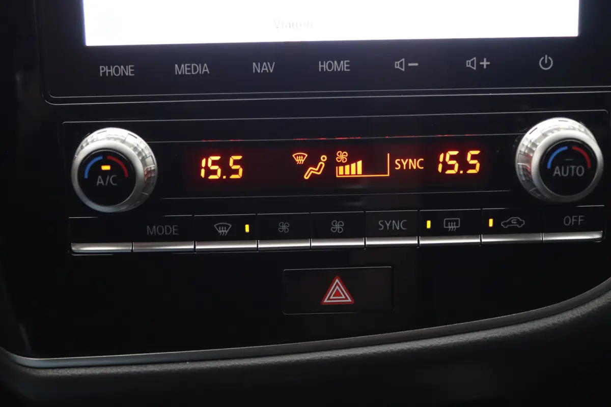 224pk PHEV Instyle Apple Carplay/Android Auto | Climate