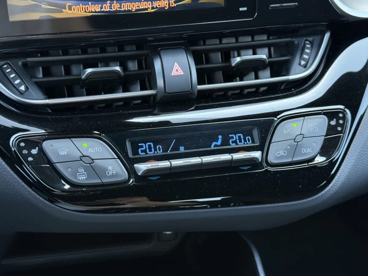 1.8 Hybrid Team D | Trekhaak | Navi | ACC | Camera | 18 inch