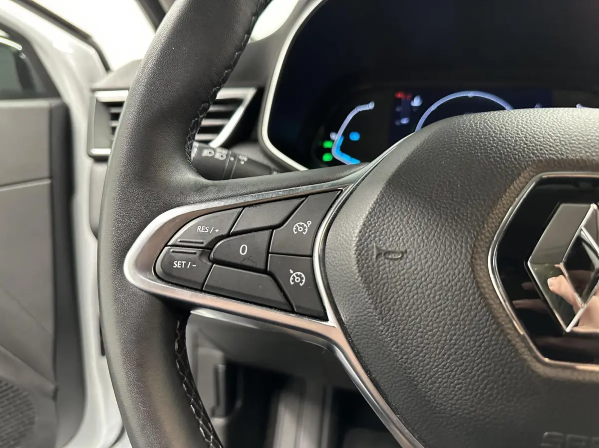 1.6 E-Tech Hybrid 140 Zen CARPLAY NAVI CRUISE.