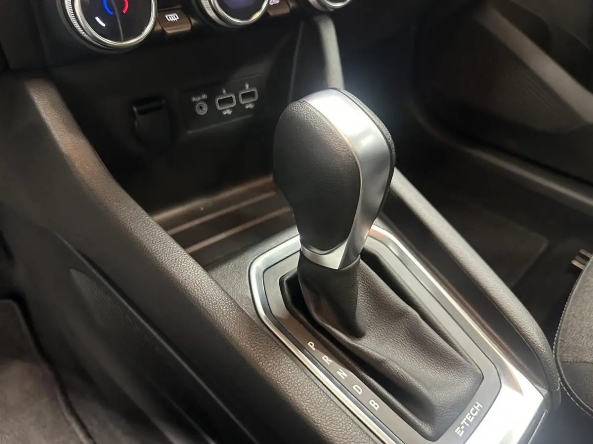 1.6 E-Tech Hybrid 140 Zen CARPLAY NAVI CRUISE.