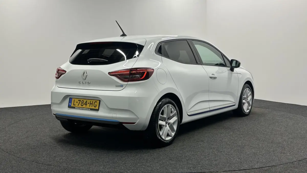 1.6 E-Tech Hybrid 140 Zen CARPLAY NAVI CRUISE.