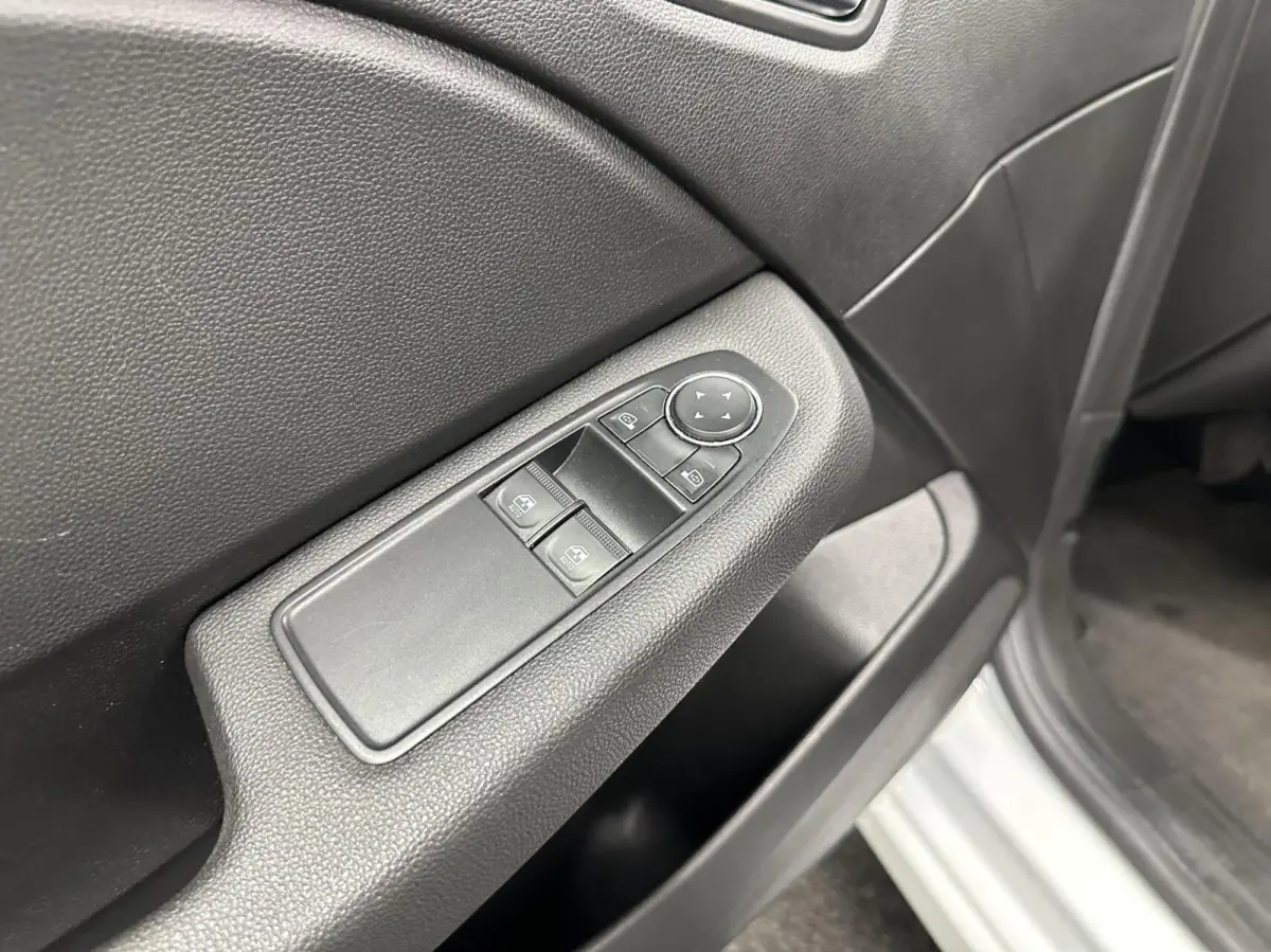 1.6 E-Tech Hybrid 140 Zen CARPLAY NAVI CRUISE.