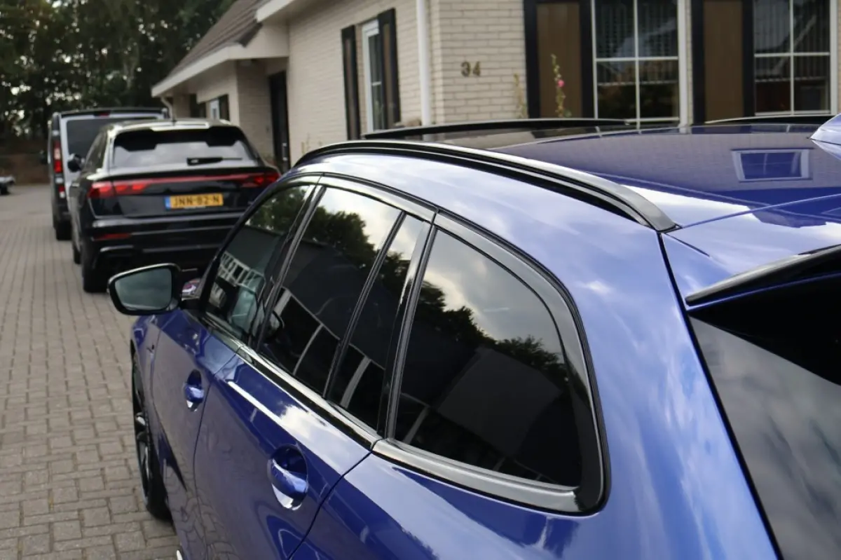 330e M Sport (292pk) M340i Look/Laser/Panodak/Helix Geluidsysteem