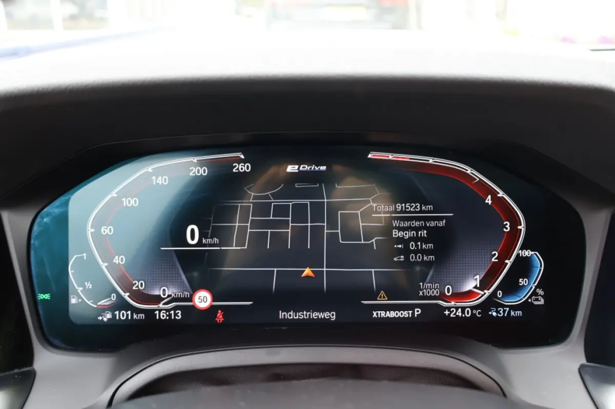 330e M Sport (292pk) M340i Look/Laser/Panodak/Helix Geluidsysteem