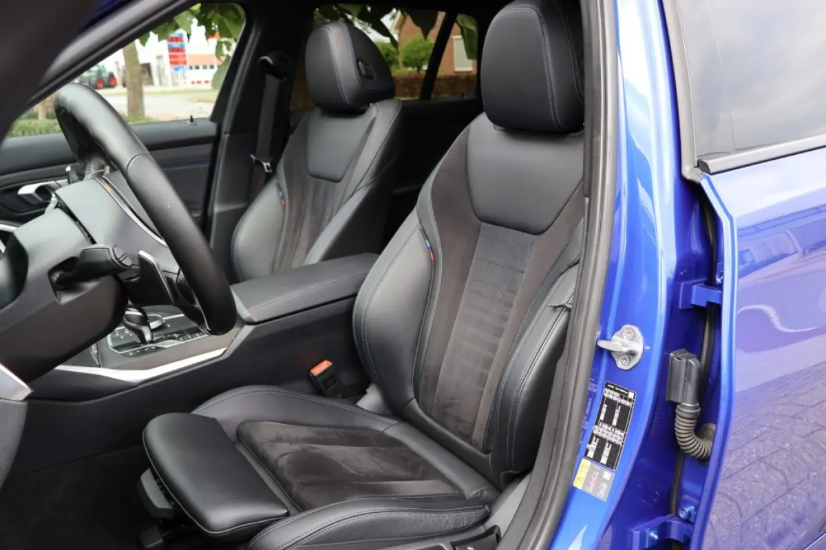 330e M Sport (292pk) M340i Look/Laser/Panodak/Helix Geluidsysteem
