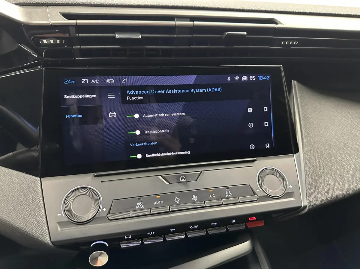 1.2 PureTech Active Pack Business NAVI CARPLAY CRUISE ECC.