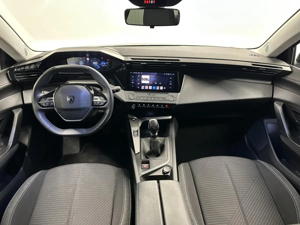 1.2 PureTech Active Pack Business NAVI CARPLAY CRUISE ECC.