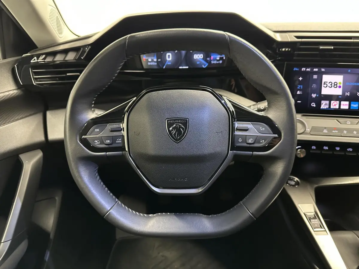 1.2 PureTech Active Pack Business NAVI CARPLAY CRUISE ECC.