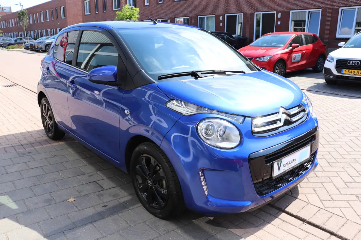 1.0 VTi Shine. Scherm voor Apple Carplay/Android Auto.