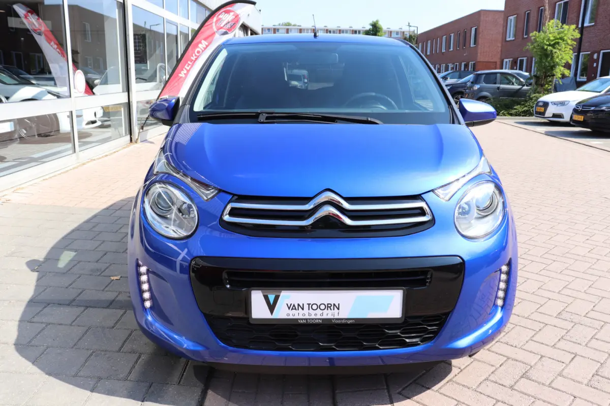 1.0 VTi Shine. Scherm voor Apple Carplay/Android Auto.