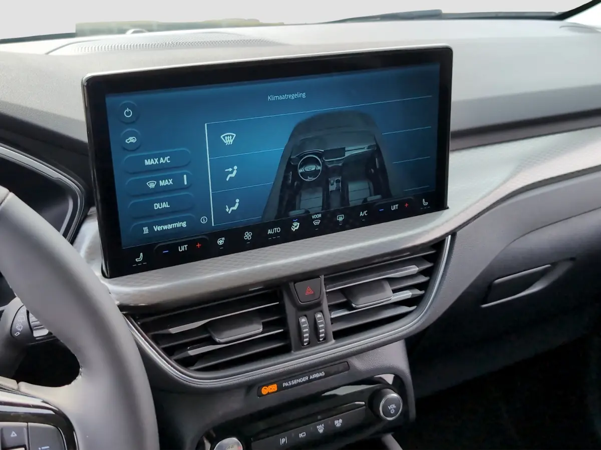 2.5 PHEV Titanium | Achterbank verwarmd | All Weather banden | Buitenspiegels elektrisch inklapbaar