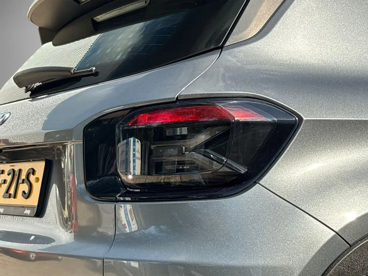 1.2 e-Hybrid Altitude | Camera | AppleCarplay | Cruise Control | LMV | Climate Control
